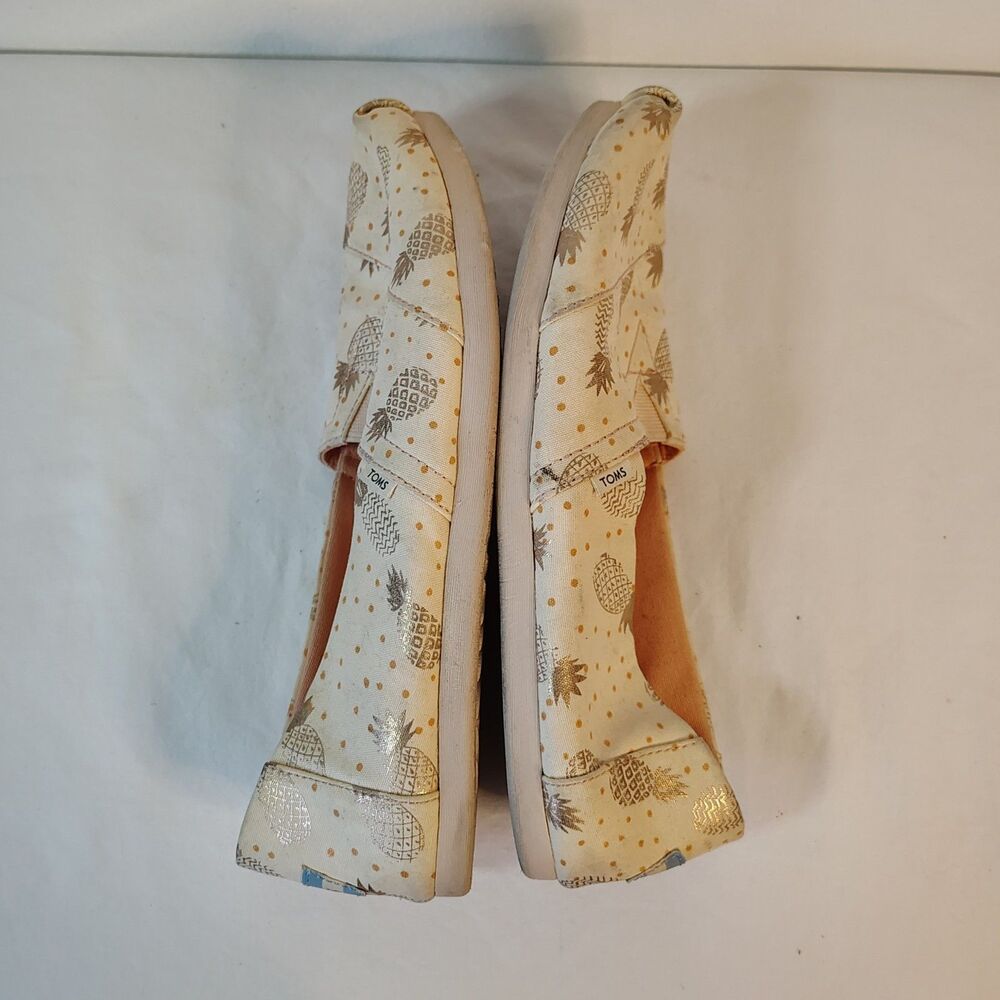 TOMS Classic Slip On Pineapple Print Shoes Womens 8.5 Tropical Gold Polka Dot - Picture 5 of 7
